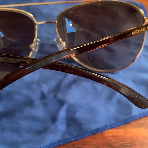 ?NWT MIchael Kors San Jose Tortoise Sunglasses? main image 3